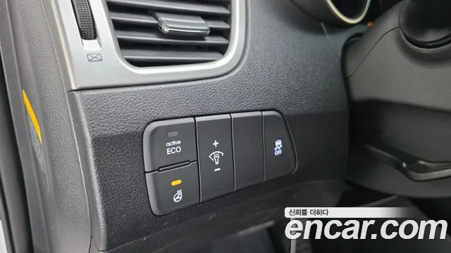 Hyundai Avante 2012 thumb 10