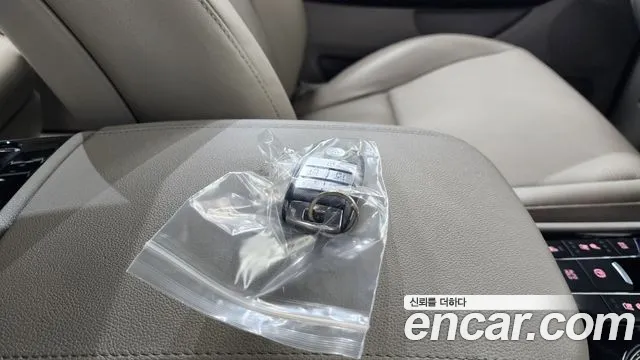 Kia Carnival 2019 thumb 4