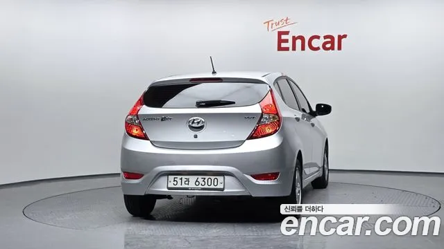 Hyundai Accent 2014 thumb 10