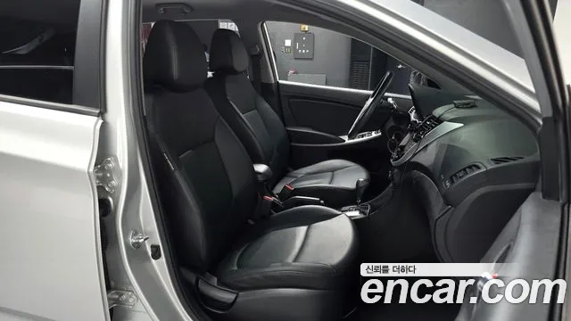 Hyundai Accent 2014 thumb 5