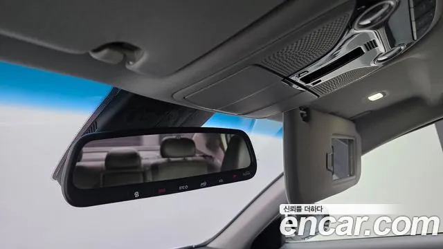 Hyundai Grandeur 2017 thumb 3