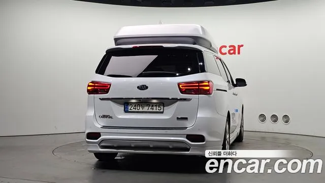 Kia Carnival 2018 thumb 6