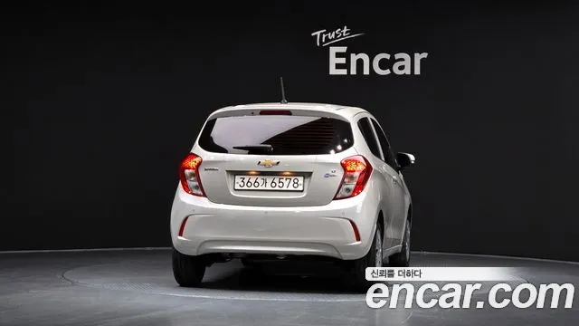 Chevrolet Spark 2017 thumb 12