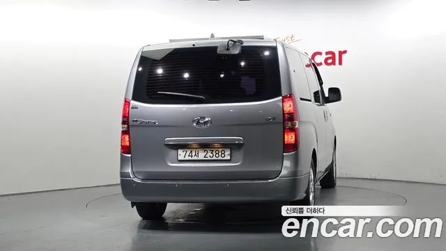 Hyundai Staria 2018 thumb 6