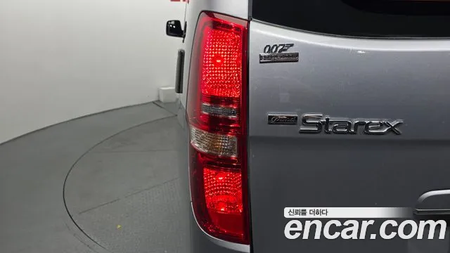 Hyundai Staria 2018 thumb 8