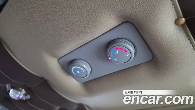 Hyundai Staria 2018 thumb 3