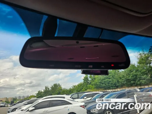 Kia Carnival 2018 thumb 3