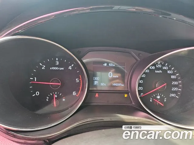Kia Carnival 2018 thumb 8