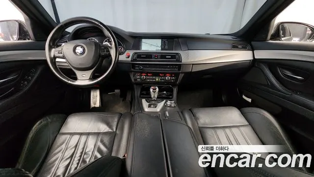 BMW M5 2012 thumb 12