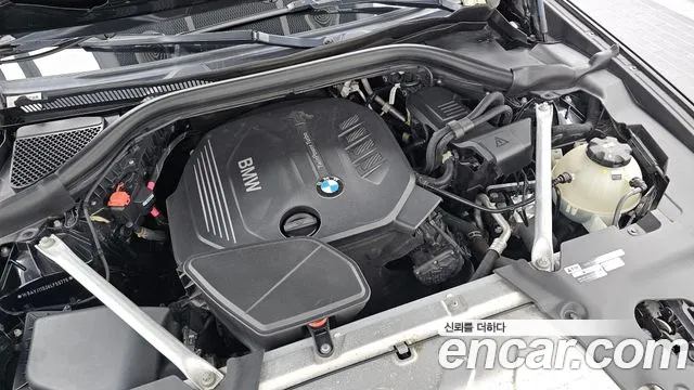 BMW X4 2018 thumb 11