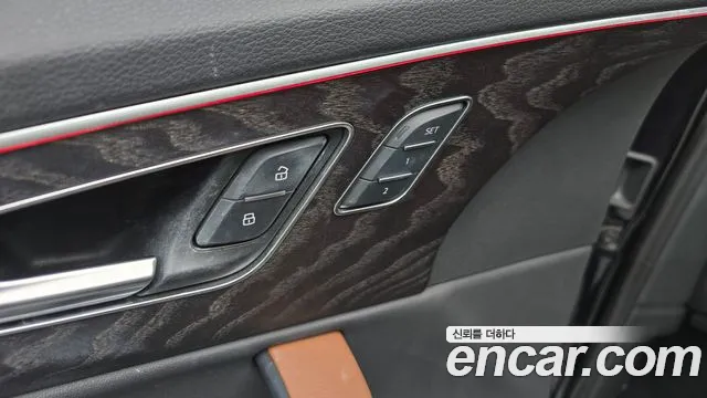 Audi Q7 2021 thumb 6