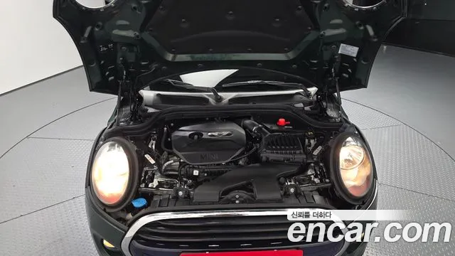 Mini Cooper 2017 thumb 3