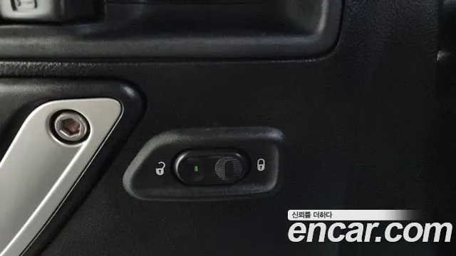 Jeep Wrangler 2011 thumb 12