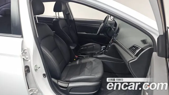 Hyundai Avante 2016 thumb 9
