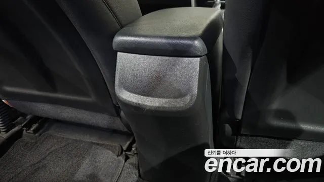 Hyundai Avante 2016 thumb 10