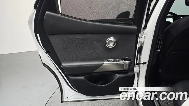 Genesis GV60 2022 thumb 7