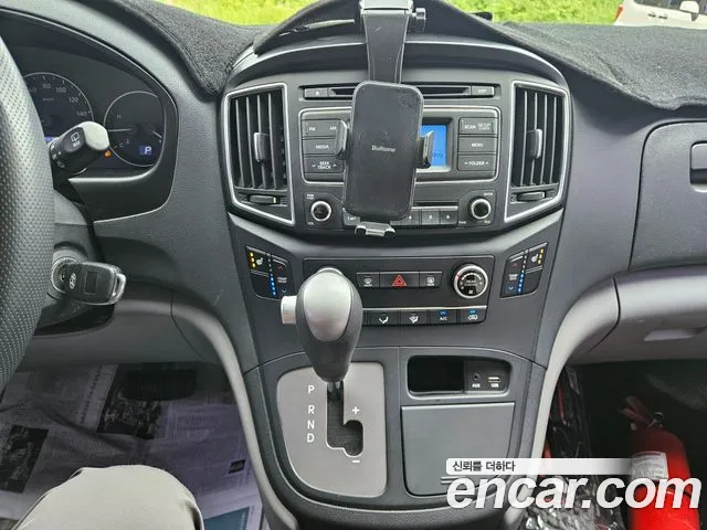 Hyundai Staria 2016 thumb 9