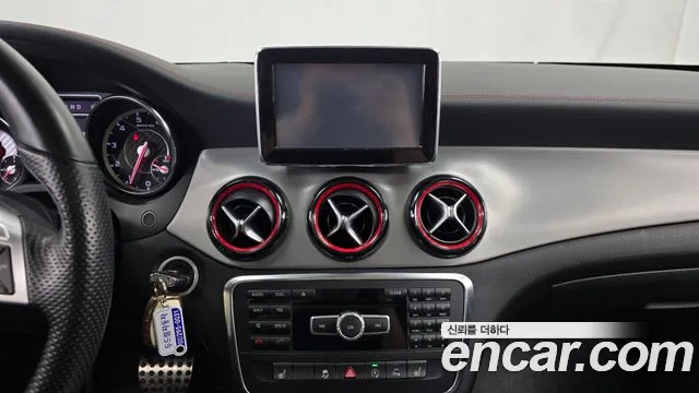 Mercedes-Benz A-Класс 2015 thumb 6