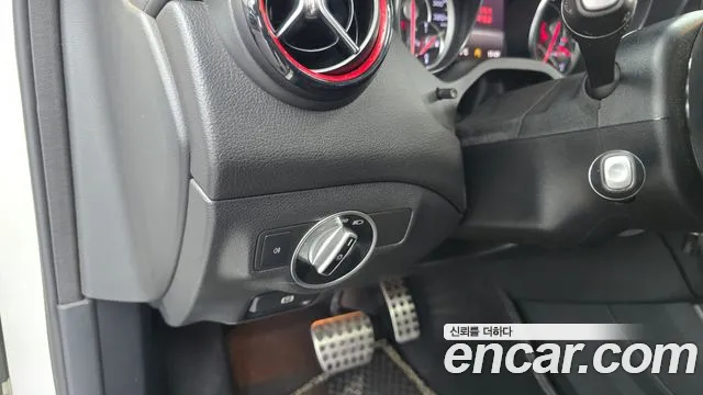 Mercedes-Benz A-Класс 2015 thumb 10