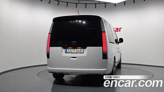 Hyundai Staria 2022 thumb 10