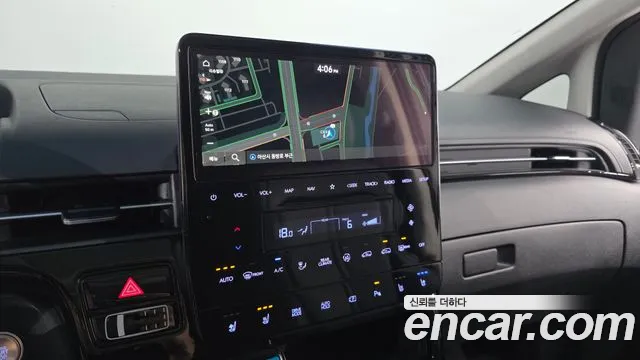 Hyundai Staria 2022 thumb 9