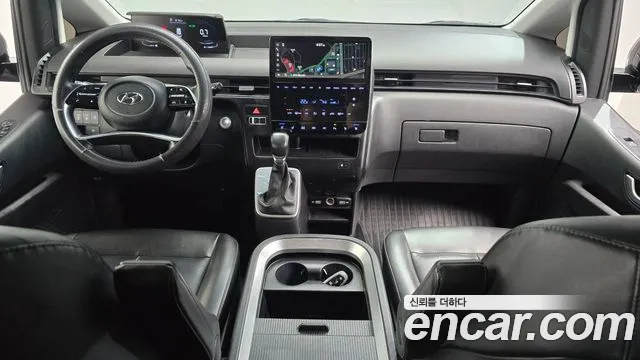 Hyundai Staria 2022 thumb 10