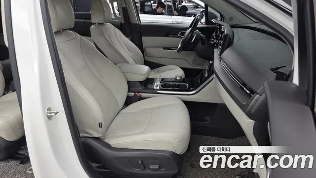 Kia Carnival 2020 thumb 6