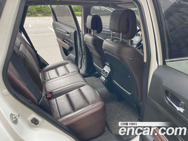 Renault QM6 2017 thumb 5