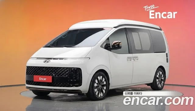 Hyundai Staria 2023 thumb 12