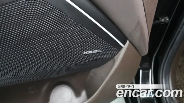 Kia Hybrid 2019 thumb 12