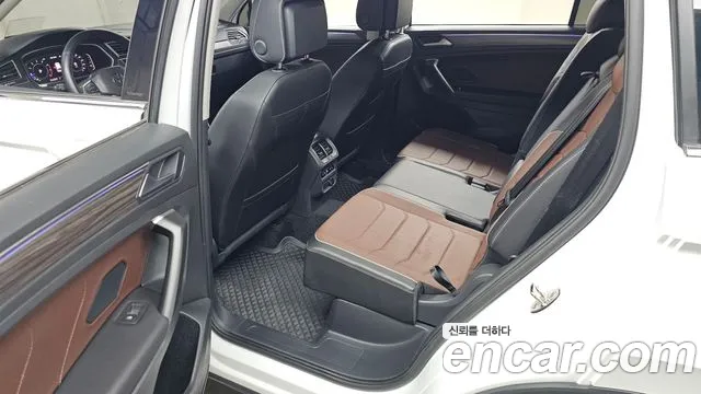 Volkswagen Tiguan Allspace 2024 thumb 11