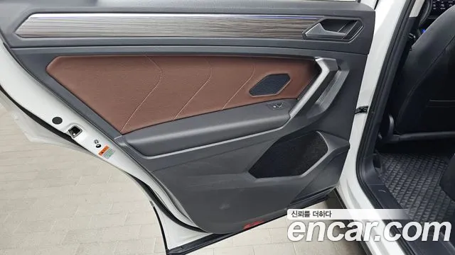 Volkswagen Tiguan Allspace 2024 thumb 4