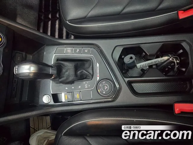 Volkswagen Tiguan 2018 thumb 8