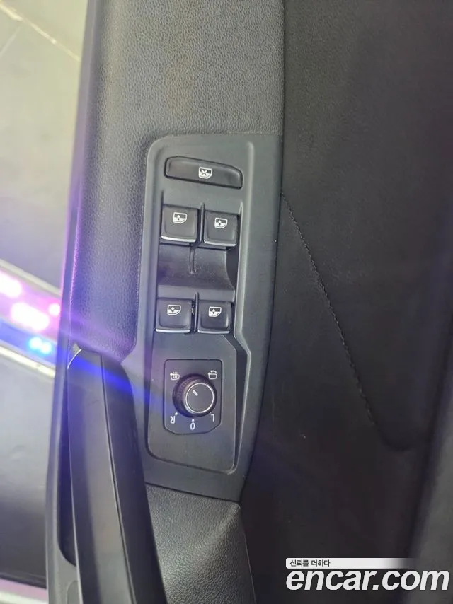 Volkswagen Tiguan 2018 thumb 9