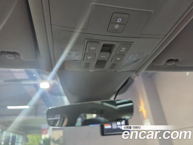 Volkswagen Tiguan 2018 thumb 3