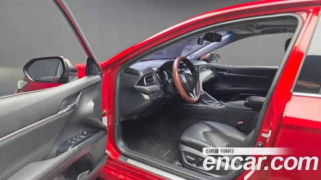 Toyota Camry 2019 thumb 6