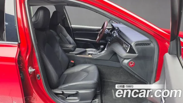 Toyota Camry 2019 thumb 5