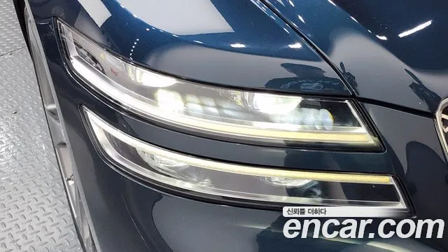Genesis G80 2022 thumb 5