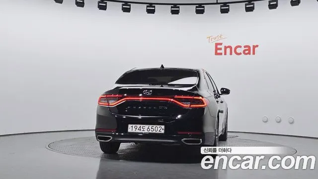 Hyundai Grandeur 2016 thumb 7