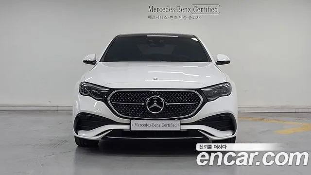 Mercedes-Benz E-Class 2024 thumb 12