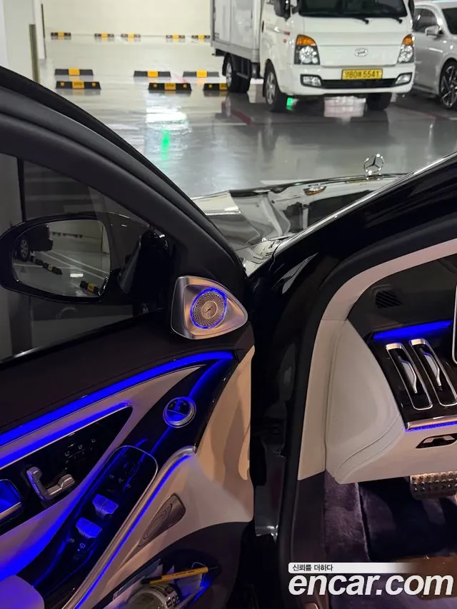 Mercedes-Benz S-Class 2023 thumb 2