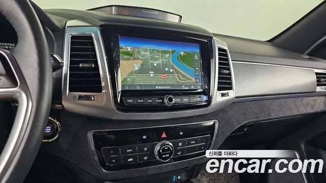 KGM Rexton 2022 thumb 2