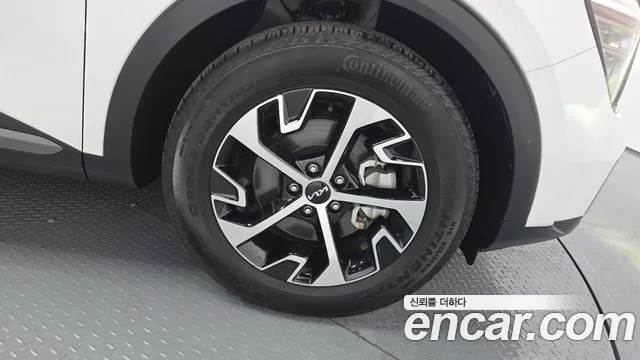 Kia Hybrid 2023 thumb 8