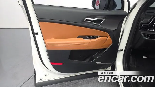 Kia Hybrid 2023 thumb 2