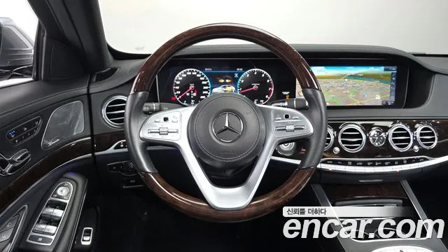 Mercedes-Benz S-Class 2020 thumb 10