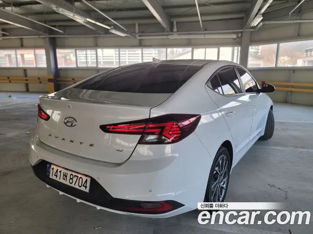 Hyundai Avante 2019 thumb 6