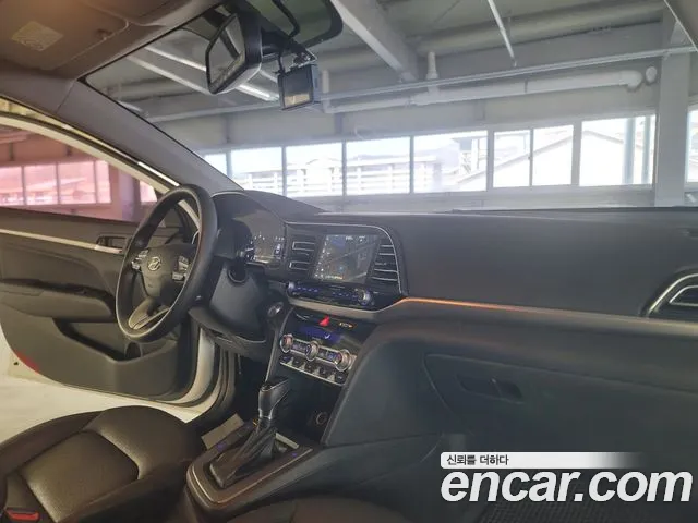 Hyundai Avante 2019 thumb 8