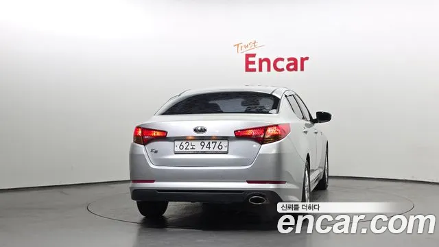 Kia K5 2010 thumb 12