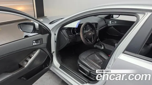 Kia K5 2010 thumb 10