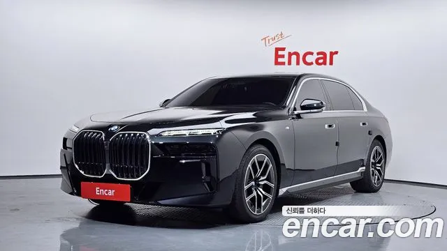 BMW 7 серии 2025 thumb 9